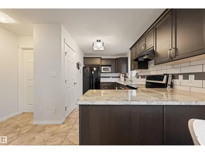 12425 111 AV NW photo 7