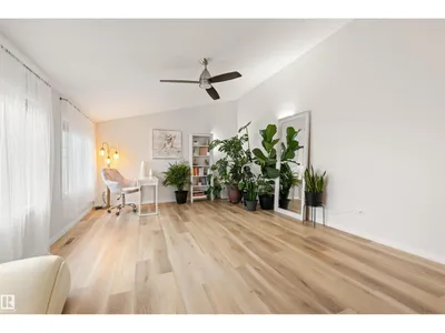 12425 111 AV NW photo 24