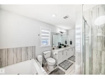 7035 CHIVERS LO SW photo 34