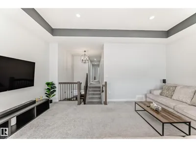 7035 CHIVERS LO SW photo 47