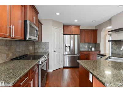 20845 92A AV NW NW photo 51