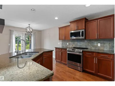 20845 92A AV NW NW photo 49