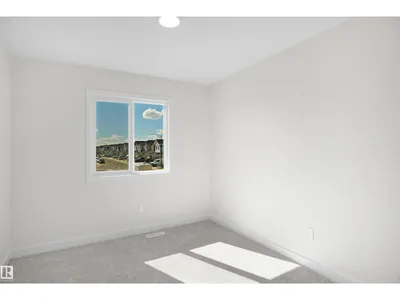 1004 14 AV NW photo 27