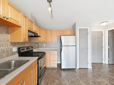 #317 5005 165 AV NW NW photo 18