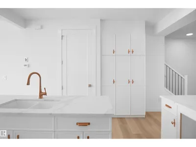 611 176 AV NE photo 10