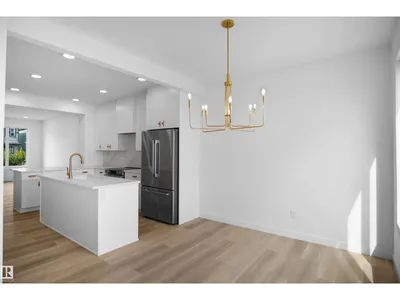 611 176 AV NE photo 15