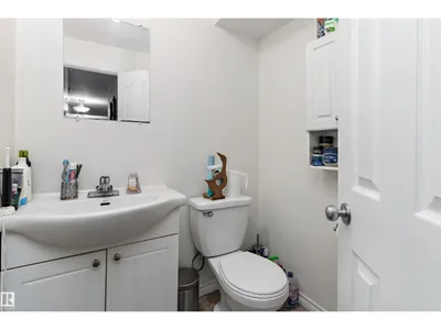 20404 60 AV NW photo 6