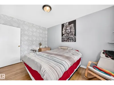 12405 126 ST NW photo 13