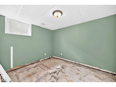 12405 126 ST NW photo 20