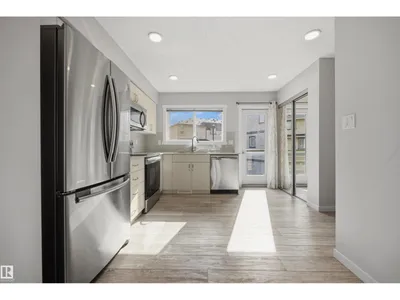 #102 1530 TAMARACK BV NW photo 16