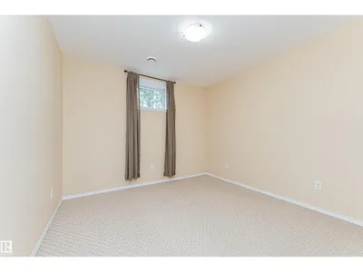 11139 62 AV NW photo 39