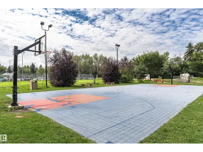 11139 62 AV NW photo 61