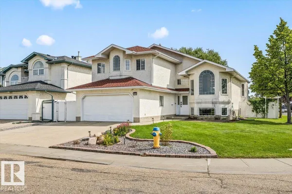 8731 160A AV NW photo 2