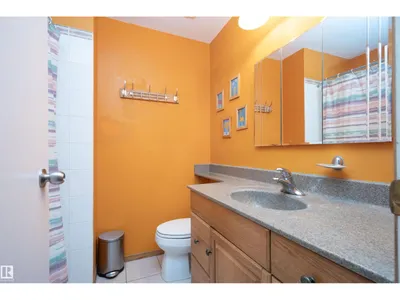 12022 43 ST NW photo 11