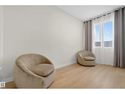 19286 22A AV NW photo 13