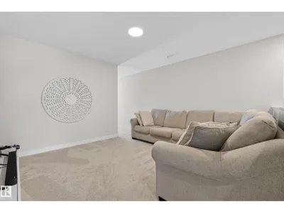 19286 22A AV NW photo 20
