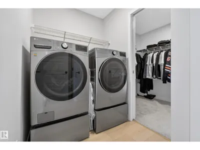 19286 22A AV NW photo 30