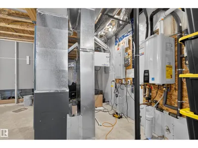 19286 22A AV NW photo 40