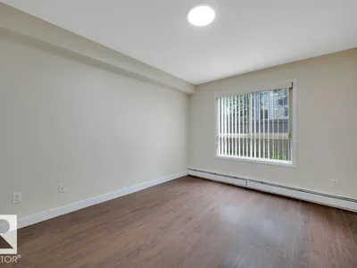 #122 17011 67 AV NW photo 22