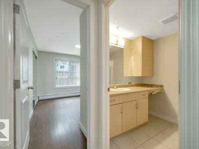 #122 17011 67 AV NW photo 29