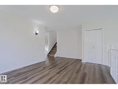 1028 James CR NW photo 34
