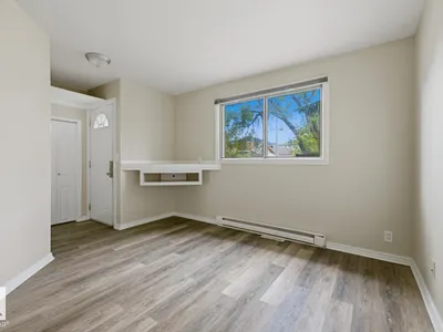 9712 162 ST NW photo 6