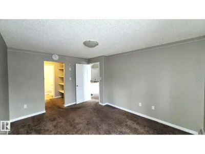 #422 151 EDWARDS DR SW photo 22