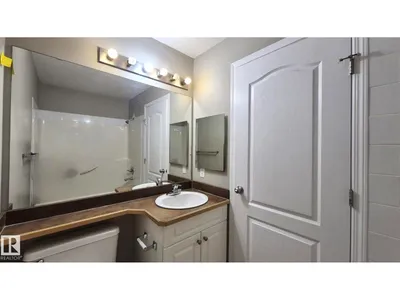 #422 151 EDWARDS DR SW photo 26