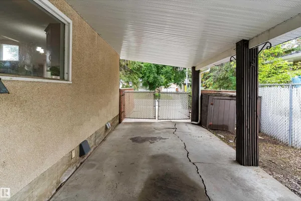 40 CURLEW CR photo 3