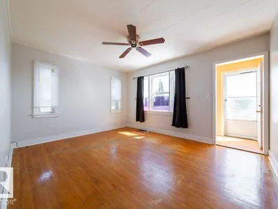 7812 128 AV NW photo 4