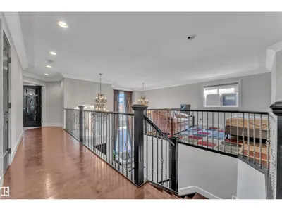 10915 175 AV NW photo 20