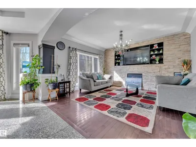 10915 175 AV NW photo 11