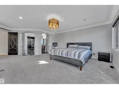10915 175 AV NW photo 21