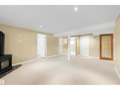 4139 122 ST NW photo 26