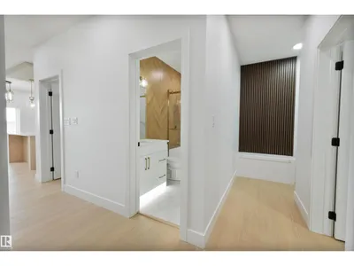 573 Ashgrove Circle photo 7