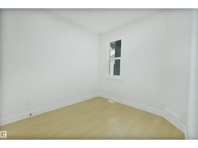 573 Ashgrove Circle photo 4
