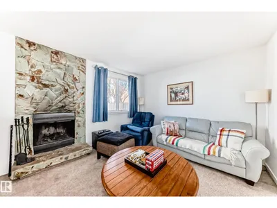 18611 66 AV NW photo 14