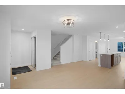35 Leawood LI photo 4