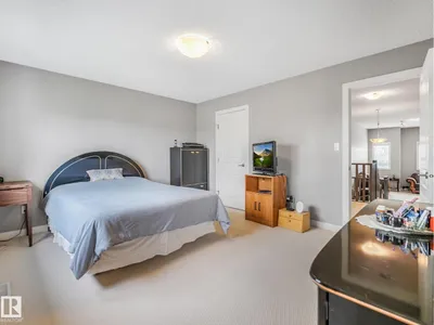 1478 37B AV NW photo 31
