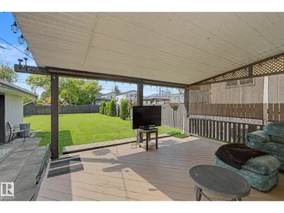 9706 159 ST NW photo 30