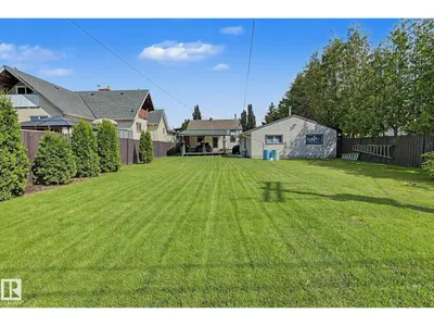 9706 159 ST NW photo 37