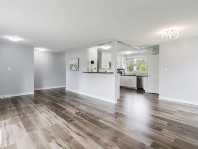 11420 46 AV NW photo 8
