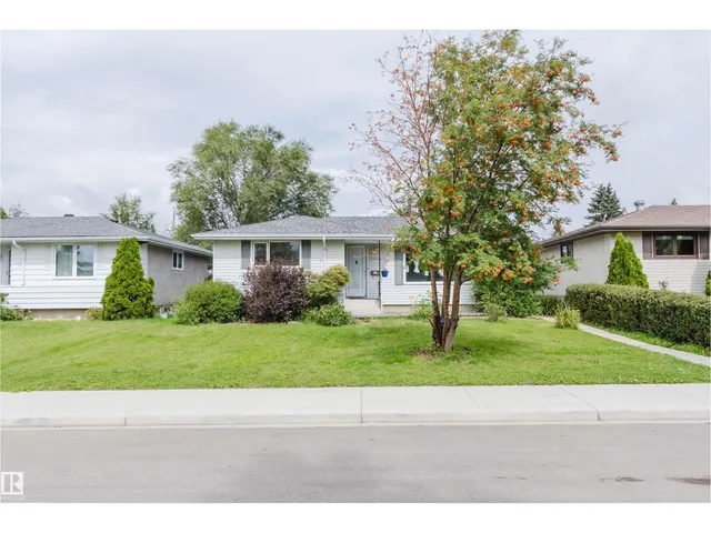 11420 46 AV NW, Edmonton