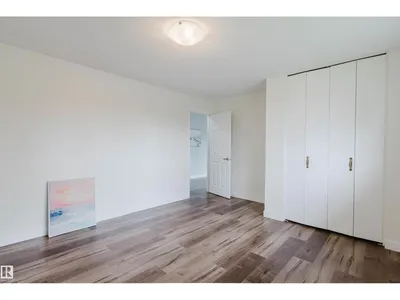 11420 46 AV NW photo 14
