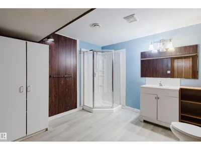 11420 46 AV NW photo 25