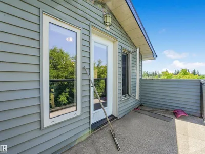 10230 148 ST NW photo 42