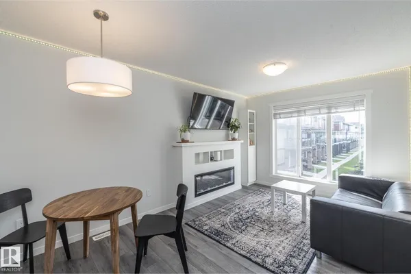 #28 1530 TAMARACK BV NW photo 3