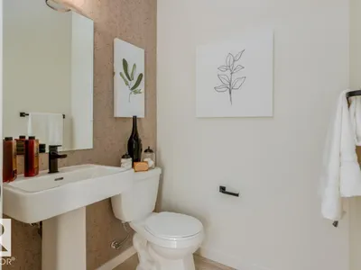 2040 194 Street NW photo 22