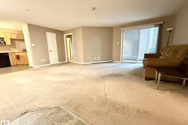 #205 3425 19 ST NW photo 3