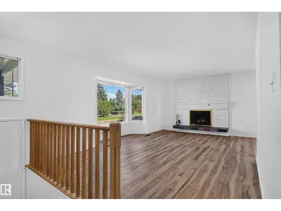 13903 87 ST NW photo 4